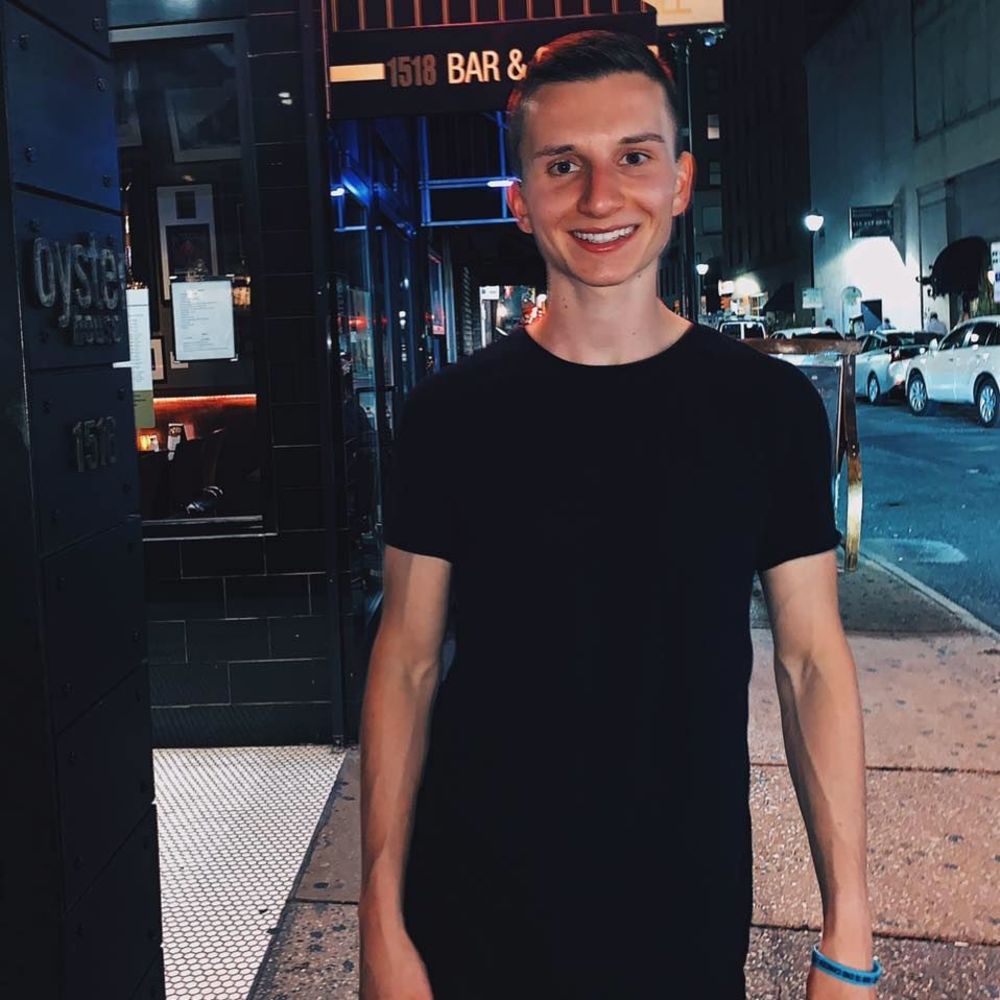 Meet your Posher, Adam